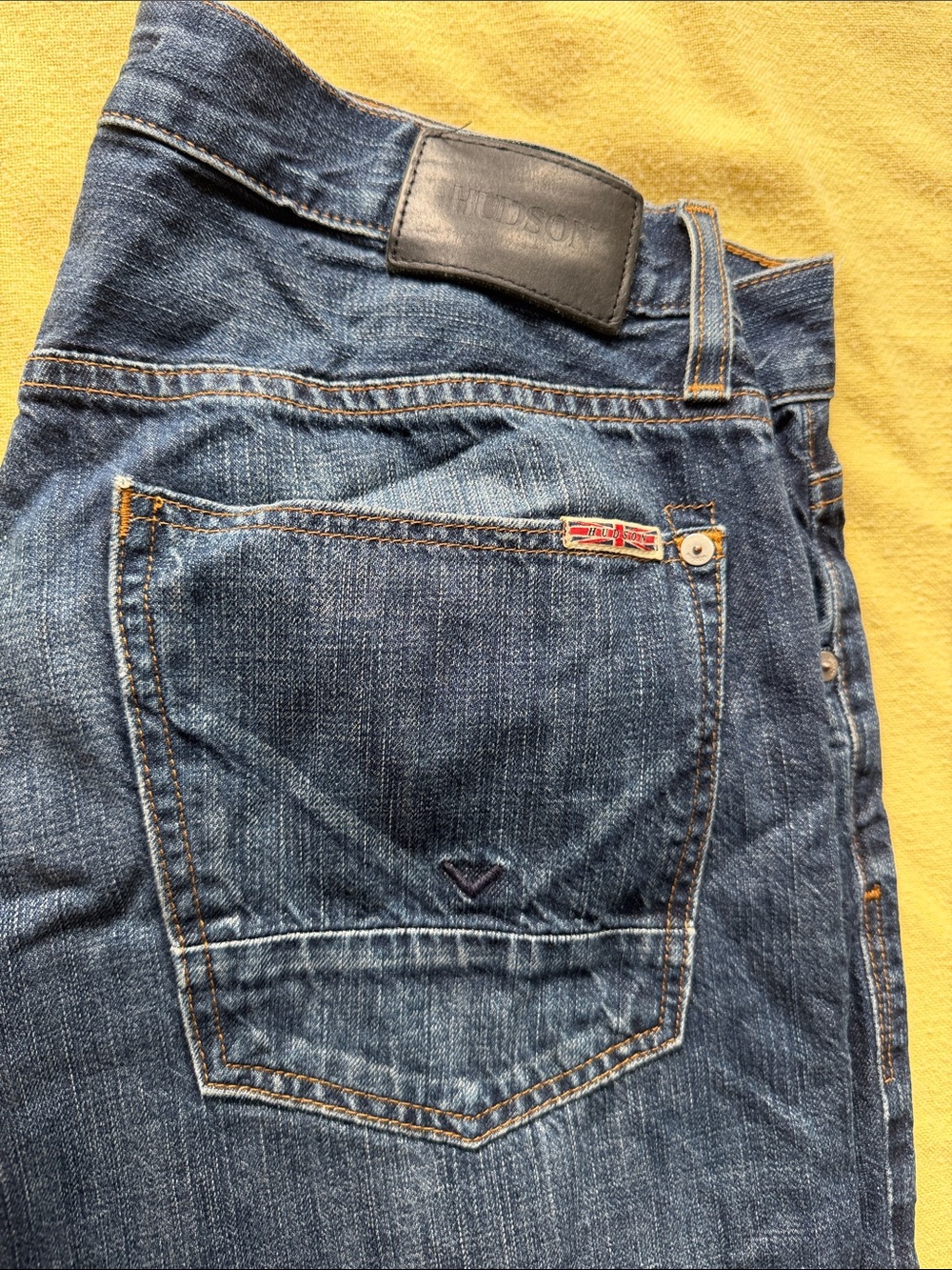 Hudson Jeans Men's Blue Denim Relaxed Fit with Signature Back Pocket